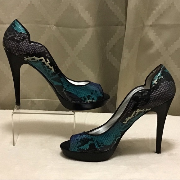 Lulu Townsend Peep Toe Stiletto Heel Shoes - Picture 7 of 14